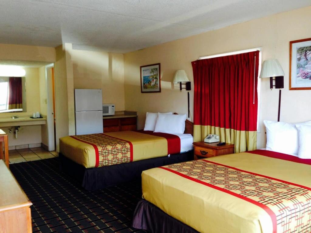 Happy Holiday Motel Myrtle Beach Extérieur photo