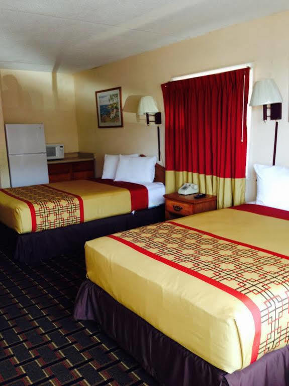 Happy Holiday Motel Myrtle Beach Extérieur photo